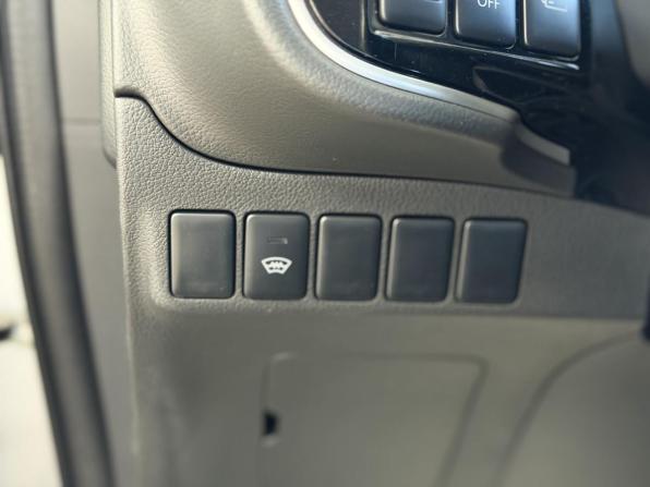 Mitsubishi Outlander III Рестайлинг 2 с пробегом 2015 года, цена 1 519 000 рублей, 223160 км, внедорожник, Автокод Объявления