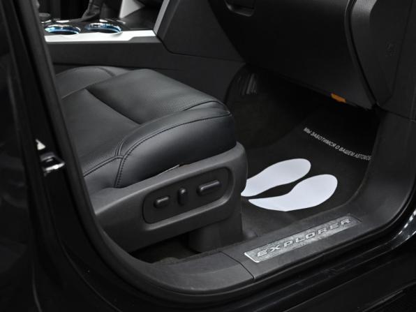Ford Explorer V с пробегом 2012 года, цена 1 449 000 рублей, 132000 км, внедорожник, Автокод Объявления