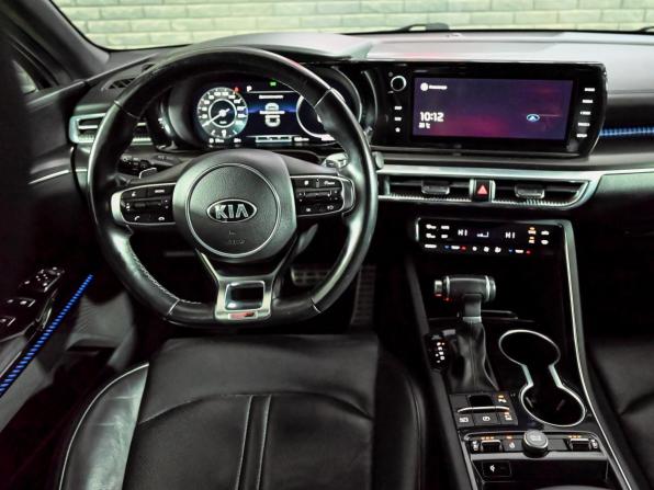 Kia K5 III с пробегом 2021 года, цена 2 600 000 рублей, 136153 км, седан, Автокод Объявления