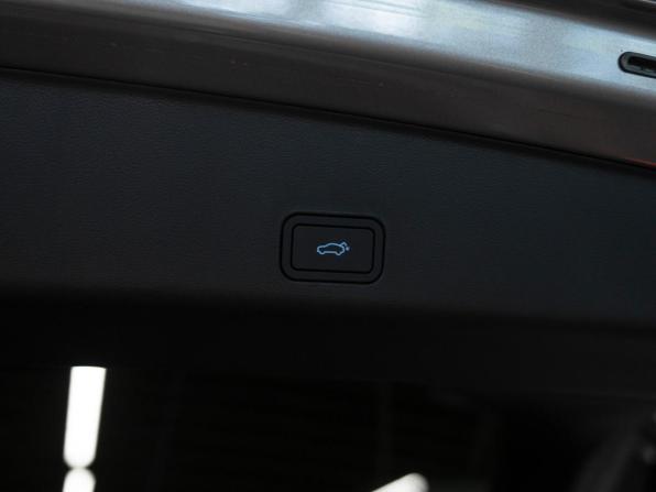 Geely Monjaro I Рестайлинг 2 с пробегом 2025 года, цена 4 250 000 рублей, 50 км, внедорожник, Автокод Объявления