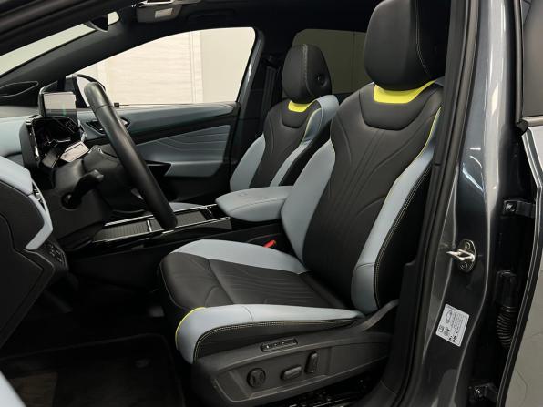 Volkswagen ID.4 с пробегом 2023 года, цена 3 850 000 рублей, 45190 км, внедорожник, Автокод Объявления