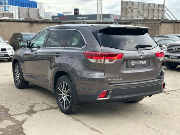 Toyota Highlander III (XU50) Рестайлинг с пробегом 2017 года, цена 4 090 000 рублей, 104160 км, внедорожник, Автокод Объявления