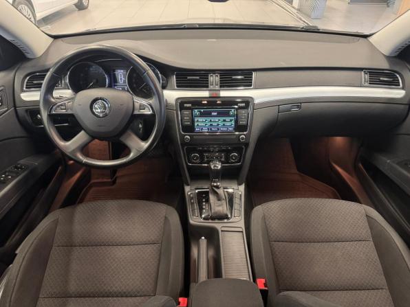 Skoda Superb II Рестайлинг с пробегом 2013 года, цена 1 175 000 рублей, 155536 км, лифтбек, Автокод Объявления