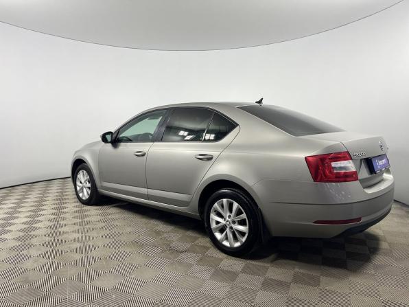 Skoda Octavia III (A7) Рестайлинг с пробегом 2017 года, цена 1 480 000 рублей, 142302 км, лифтбек, Автокод Объявления
