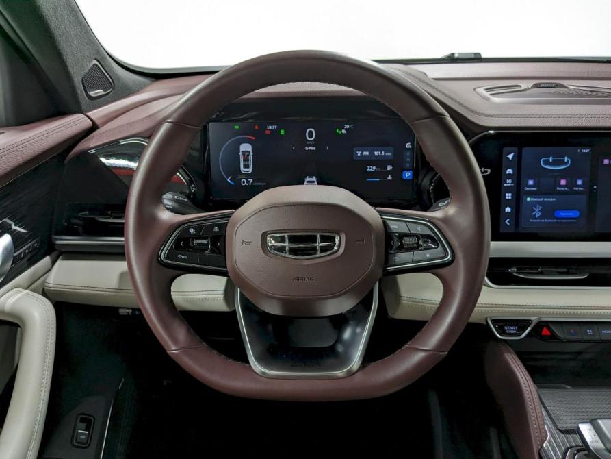 Geely Monjaro I Москва  - изображение 28