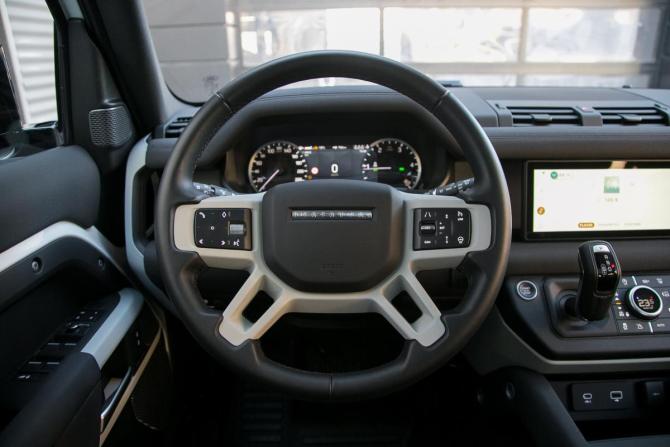 Land Rover Defender II с пробегом 2022 года, цена 7 990 000 рублей, 69397 км, внедорожник, Автокод Объявления