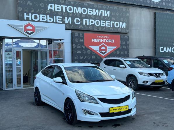 Hyundai Solaris I Рестайлинг с пробегом 2016 года, цена 840 000 рублей, 177000 км, седан, Автокод Объявления