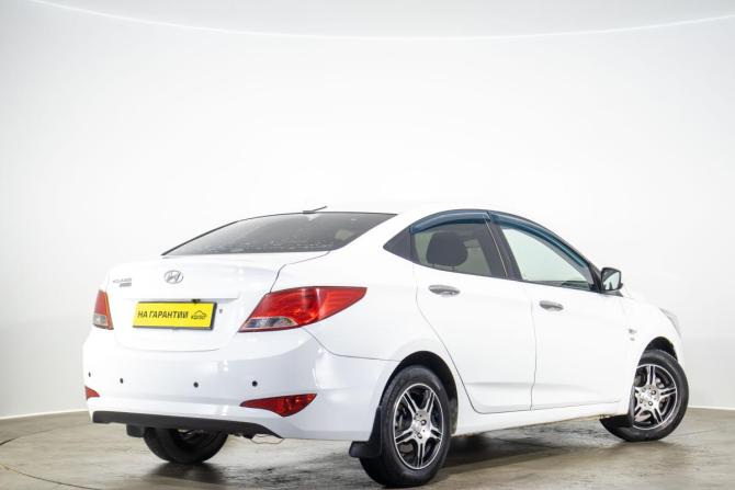 Hyundai Solaris I Рестайлинг с пробегом 2016 года, цена 749 000 рублей, 175000 км, седан, Автокод Объявления