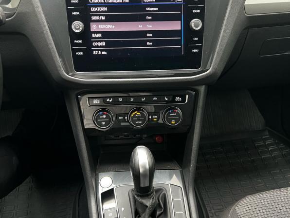 Volkswagen Tiguan II с пробегом 2020 года, цена 3 075 000 рублей, 47098 км, внедорожник, Автокод Объявления