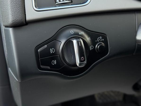 Audi A4 IV (B8) Рестайлинг с пробегом 2012 года, цена 1 179 000 рублей, 210458 км, седан, Автокод Объявления