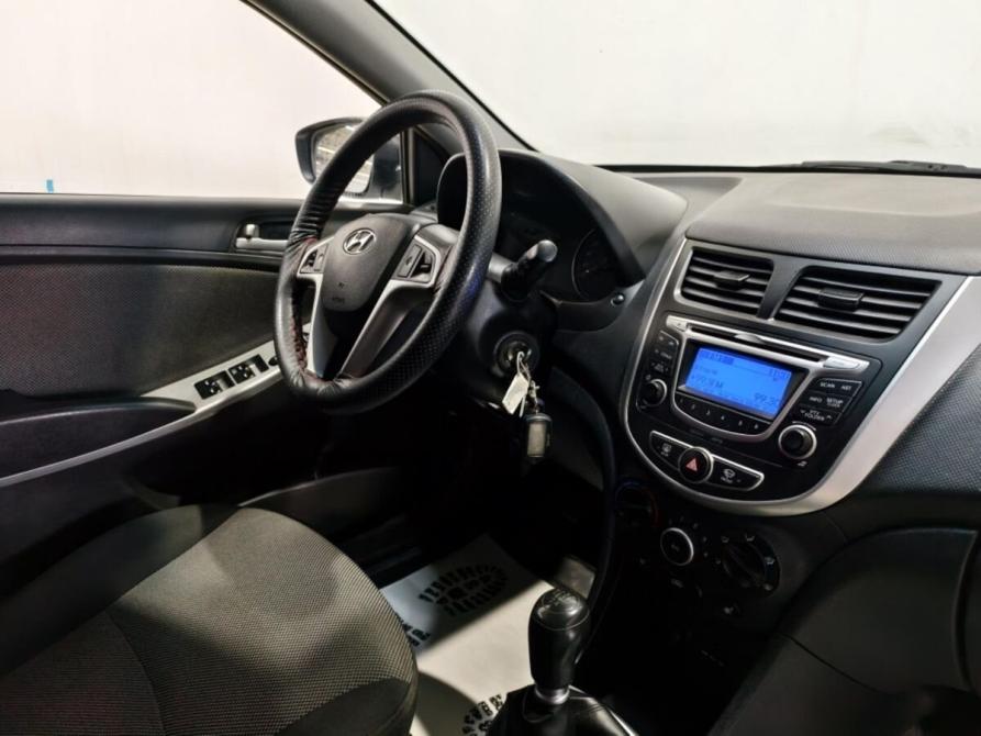Hyundai Solaris I Курск  - изображение 5