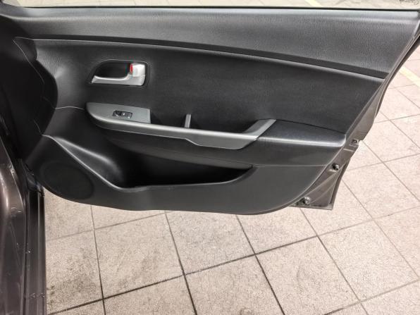 Kia Rio III Рестайлинг с пробегом 2016 года, цена 950 000 рублей, 147000 км, седан, Автокод Объявления