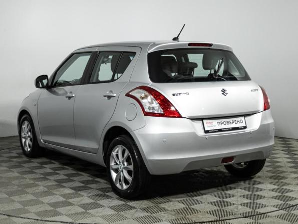 Suzuki Swift IV с пробегом 2011 года, цена 499 585 рублей, 236653 км, хэтчбек, Автокод Объявления