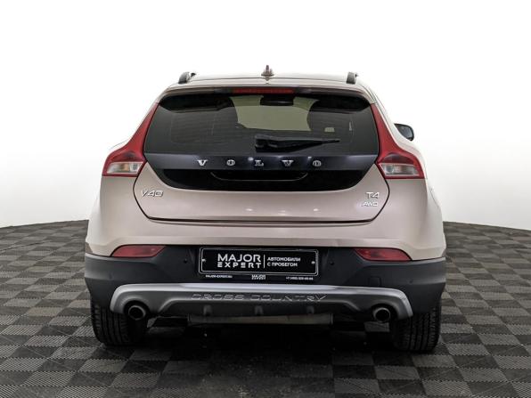 Volvo V40 Cross Country I с пробегом 2013 года, цена 1 650 000 рублей, 117941 км, хэтчбек, Автокод Объявления