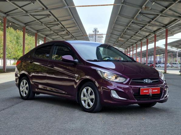 Hyundai Solaris I с пробегом 2012 года, цена 849 000 рублей, 165000 км, седан, Автокод Объявления