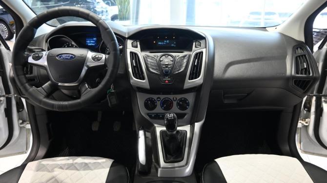 Ford Focus III с пробегом 2013 года, цена 755 000 рублей, 255573 км, седан, Автокод Объявления