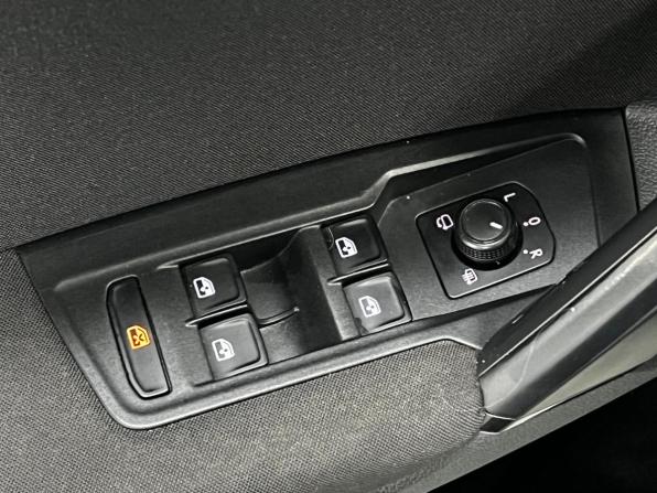 Volkswagen Tiguan II с пробегом 2018 года, цена 2 900 000 рублей, 161610 км, внедорожник, Автокод Объявления
