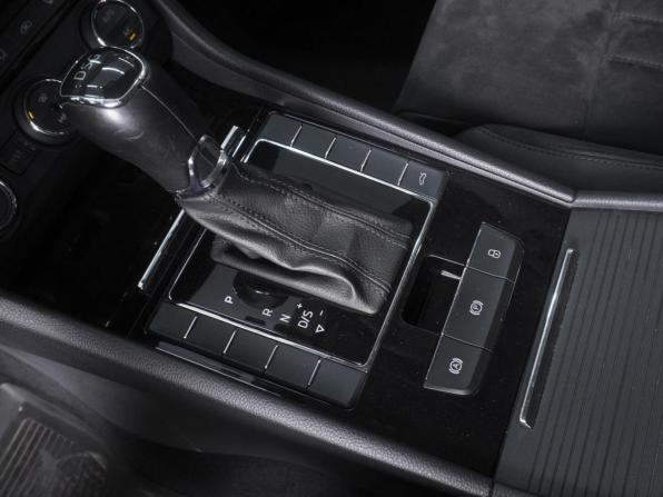 Skoda Superb III с пробегом 2015 года, цена 1 780 000 рублей, 159199 км, лифтбек, Автокод Объявления