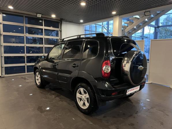 Chevrolet Niva I Рестайлинг с пробегом 2016 года, цена 645 000 рублей, 179174 км, внедорожник, Автокод Объявления