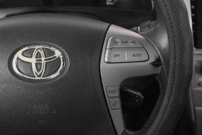 Toyota Camry VI (XV40) Рестайлинг с пробегом 2011 года, цена 999 000 рублей, 270378 км, седан, Автокод Объявления