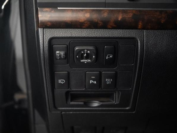 Toyota Land Cruiser 200 Series с пробегом 2011 года, цена 3 475 000 рублей, 339496 км, внедорожник, Автокод Объявления