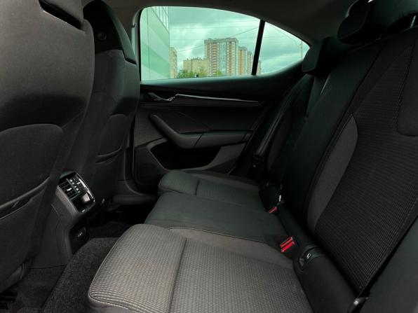 Skoda Octavia IV (A8) с пробегом 2021 года, цена 2 166 400 рублей, 104136 км, лифтбек, Автокод Объявления