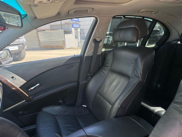 BMW 5 серии V (E60/E61) с пробегом 2004 года, цена 877 000 рублей, 237754 км, седан, Автокод Объявления