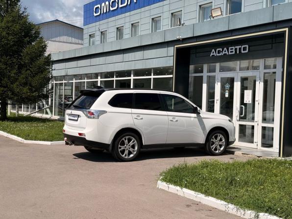 Mitsubishi Outlander III с пробегом 2013 года, цена 1 089 000 рублей, 246000 км, внедорожник, Автокод Объявления