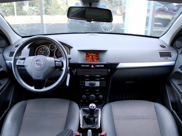 Opel Astra H Рестайлинг с пробегом 2012 года, цена 670 000 рублей, 101554 км, хэтчбек, Автокод Объявления