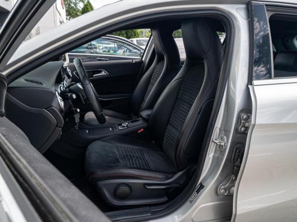 Mercedes-Benz GLA I (X156) с пробегом 2015 года, цена 2 195 000 рублей, 130330 км, внедорожник, Автокод Объявления