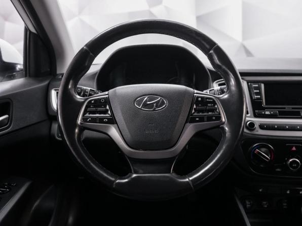 Hyundai Solaris II с пробегом 2020 года, цена 1 498 000 рублей, 123496 км, седан, Автокод Объявления