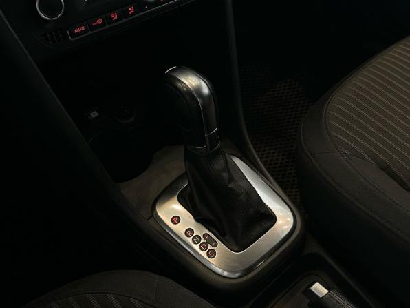 Volkswagen Polo V с пробегом 2013 года, цена 899 000 рублей, 175556 км, седан, Автокод Объявления