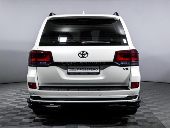 Toyota Land Cruiser 200 Series Рестайлинг 2 с пробегом 2020 года, цена 8 500 000 рублей, 124966 км, внедорожник, Автокод Объявления