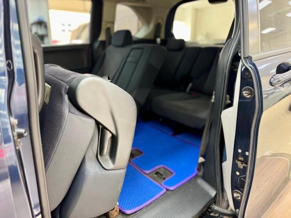Honda Freed I с пробегом 2010 года, цена 1 220 000 рублей, 212000 км, компактвэн, Автокод Объявления