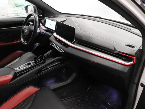 Geely Coolray I Рестайлинг с пробегом 2024 года, цена 2 297 000 рублей, 21000 км, внедорожник, Автокод Объявления