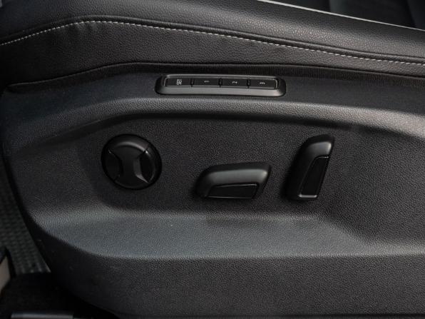 Volkswagen Tiguan II Рестайлинг с пробегом 2022 года, цена 3 490 000 рублей, 74793 км, внедорожник, Автокод Объявления