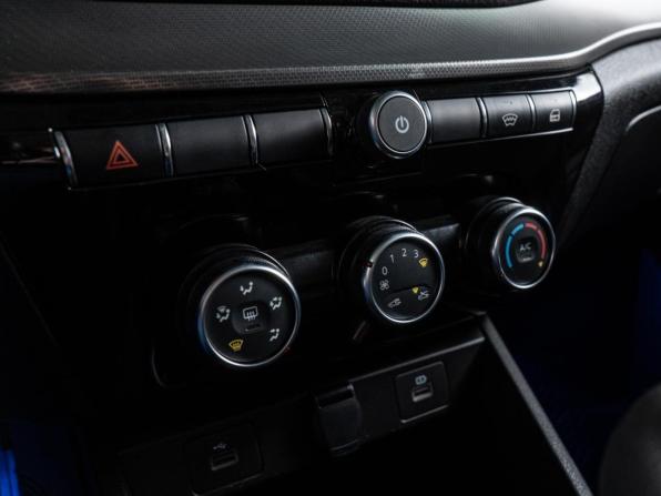 Lada (ВАЗ) Vesta I Рестайлинг (NG) с пробегом 2024 года, цена 1 365 000 рублей, 32411 км, седан, Автокод Объявления