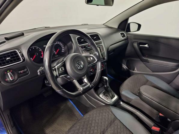 Volkswagen Polo V Рестайлинг с пробегом 2020 года, цена 1 429 000 рублей, 81735 км, седан, Автокод Объявления