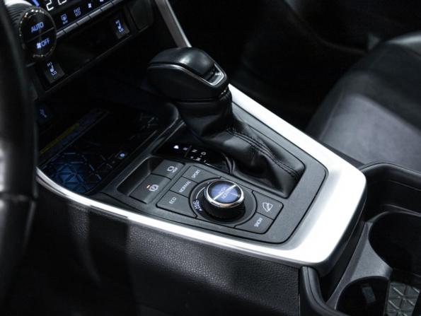 Toyota RAV4 V (XA50) с пробегом 2022 года, цена 3 299 700 рублей, 99718 км, внедорожник, Автокод Объявления
