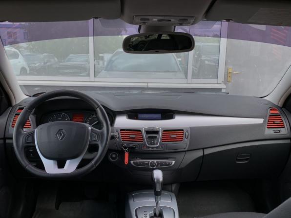 Renault Laguna III с пробегом 2008 года, цена 599 000 рублей, 227975 км, лифтбек, Автокод Объявления
