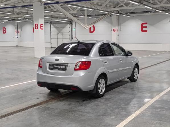 Kia Rio II Рестайлинг с пробегом 2011 года, цена 550 000 рублей, 308853 км, седан, Автокод Объявления