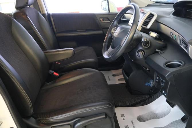 Honda Freed I Рестайлинг 2 с пробегом 2015 года, цена 1 629 000 рублей, 110000 км, компактвэн, Автокод Объявления