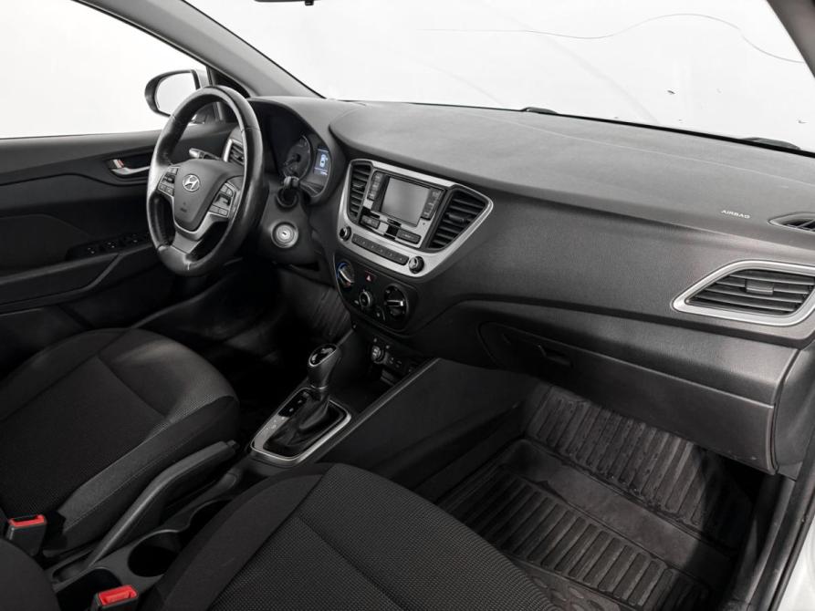 Hyundai Solaris II Санкт-Петербург  - изображение 13