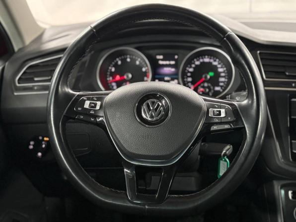 Volkswagen Tiguan II с пробегом 2018 года, цена 2 499 000 рублей, 184000 км, внедорожник, Автокод Объявления