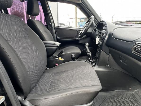 Chevrolet Niva I Рестайлинг с пробегом 2015 года, цена 599 000 рублей, 102399 км, внедорожник, Автокод Объявления