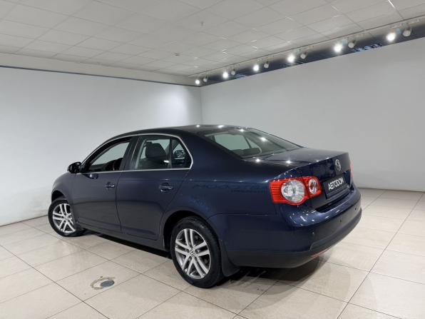 Volkswagen Jetta V с пробегом 2010 года, цена 525 000 рублей, 312272 км, седан, Автокод Объявления