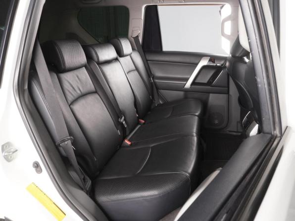Toyota Land Cruiser Prado 150 Series с пробегом 2013 года, цена 2 690 000 рублей, 329270 км, внедорожник, Автокод Объявления