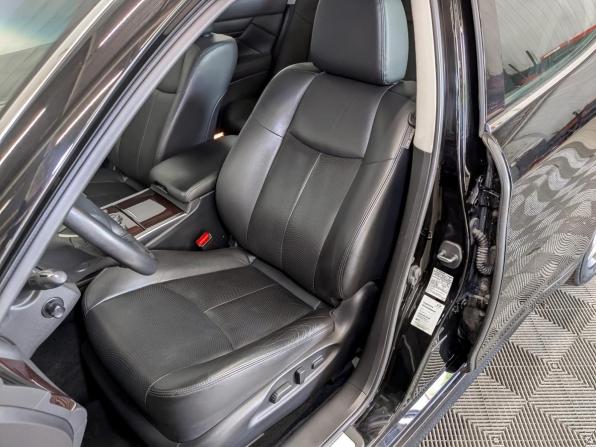 Infiniti Q70 I Рестайлинг с пробегом 2015 года, цена 2 425 000 рублей, 93317 км, седан, Автокод Объявления