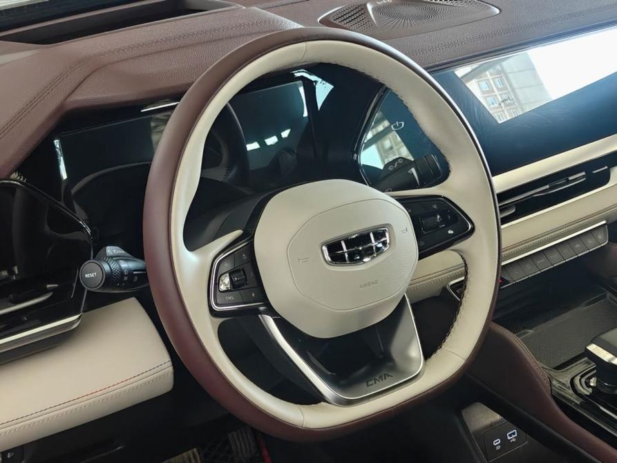 Geely Monjaro I Москва  - изображение 12
