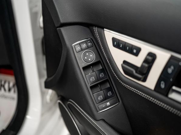 Mercedes-Benz C-Класс III (W204) Рестайлинг с пробегом 2012 года, цена 1 385 000 рублей, 70100 км, седан, Автокод Объявления